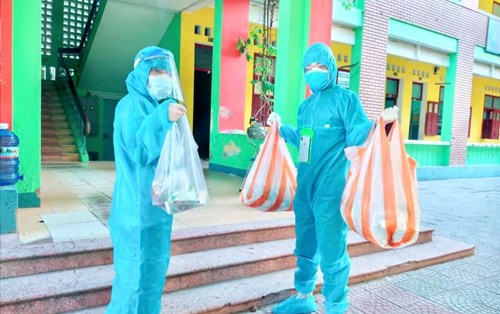 Sinh viên Đại học Đông Á: Có những người hùng nhỏ thầm lặng ngày đêm chiến đấu phòng chống Covid