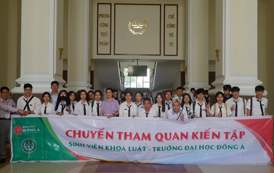 Sinh viên háo hức trải nghiệm nghề nghiệp ngay từ năm Nhất với hoạt động Kiến tập