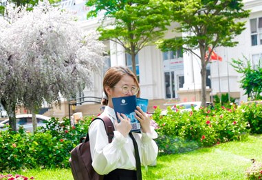 Cùng tham quan góc "tài sản" quý giá của sinh viên Luật!