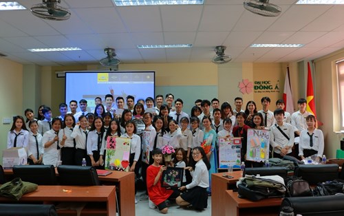 Khoa Luật tổ chức chương trình Sắc màu tri ân chào mừng ngày Nhà giáo Việt Nam 20-11